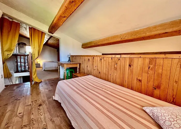 Parenthèse Méditerranéenne - Carqueiranne, Authenticité Varoise Hébergement de vacances