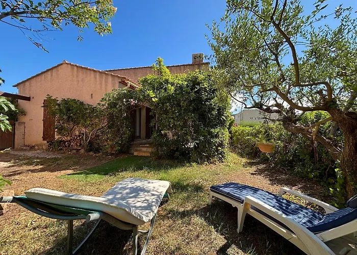 Parenthese Mediterraneenne - Carqueiranne, Authenticite Varoise Nyaraló Carqueiranne